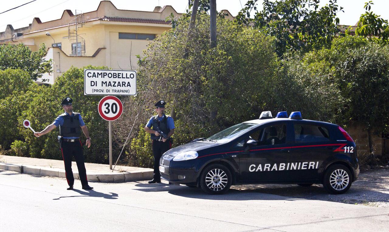 Si finge cieco per percepire la pensione di invalidita', scoperto dai carabinieri a Campobello di Mazara