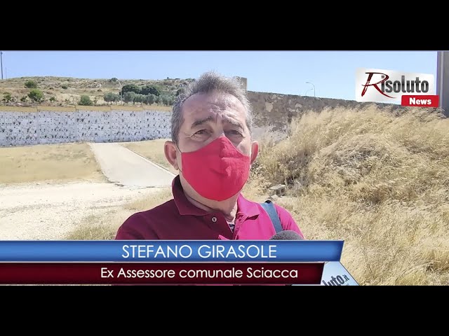 Il cimitero di Sciacca invaso dalle sterpaglie, pochi addetti e tanto lavoro (Intervista)