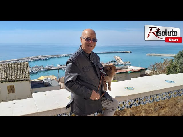 La storia di Michele Friscia: giovanissimo si trasferisce in America e riesce a fare fortuna, poi torna a Sciacca per vivere allo Stazzone e dopo alcuni anni muore