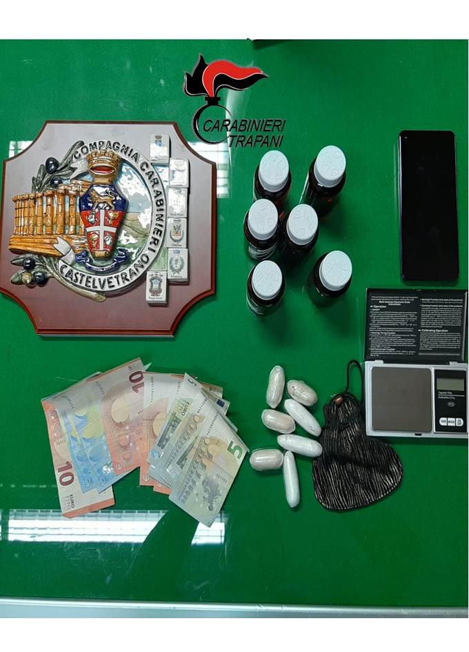 Da Palermo a Castelvetrano per rifornire il mercato della droga, arrestato uno spacciatore