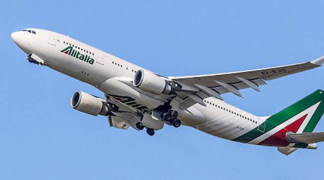 Alitalia incrementa i voli su Catania e Palermo a partire dal 10 luglio