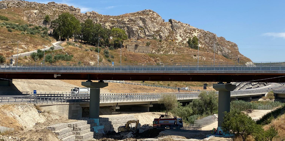 Anas, aperto al traffico il nuovo viadotto Petrusa sulla statale 122