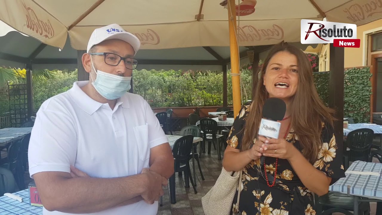 Incivile abbandona i rifiuti nei mastelli della pizzeria, il titolare:"Stanchi di sopportare, adesso telecamere per scoprire chi è"