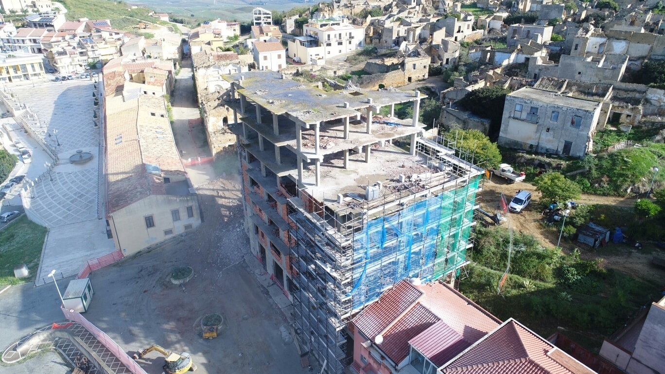 Legittima la delibera che avviò l'iter per la demolizione di palazzo Lombardo a Santa Margherita Belice, sentenza del Cga