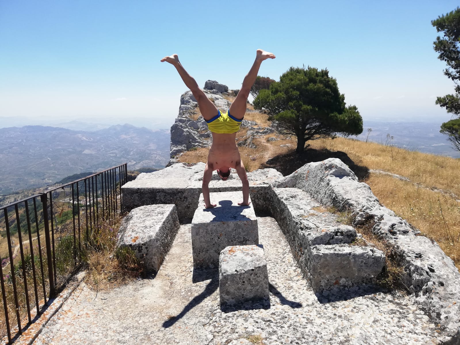 Antiche pratiche ginniche, il 4 agosto presso il Kràtas Meditation Center di Caltabellotta la "calistenìa" per gli amanti di un nuovo tipo di sport