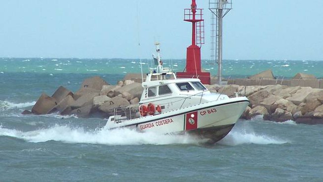 Si getta in mare per salvare un ragazzo, muore da eroe un sottoufficiale della Capitaneria di Milazzo