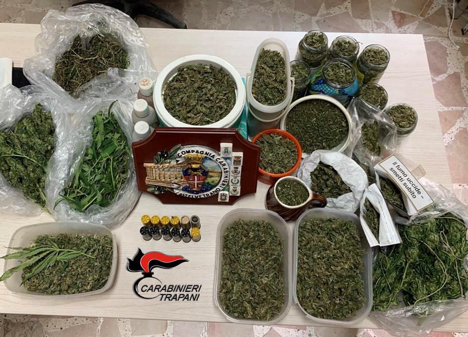 Meccanico di Castelvetrano trovato con armi e droga in un casolare