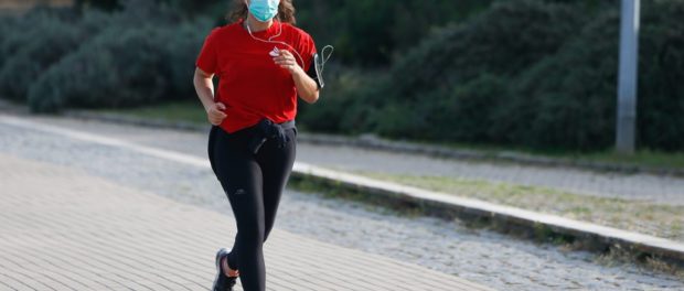 Obbligo di mascherina anche per chi fa attivita' motoria all'aperto, la Valenti evidenzia il chiarimento della circolare del Viminale