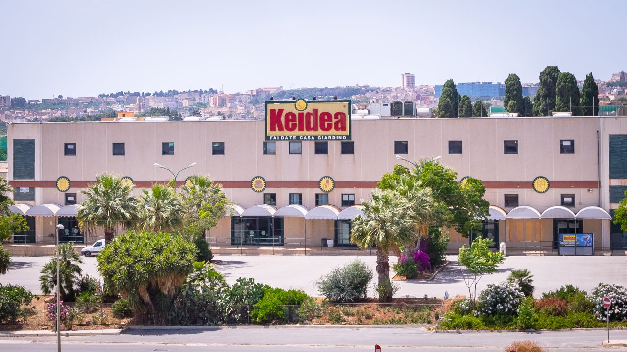 Dieci dipendenti positivi a "Keidea", chiuso lo store di Castelvetrano