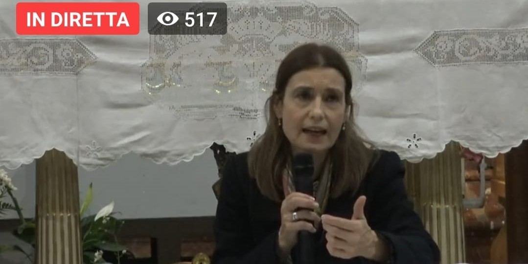 Claudia Koll a Sciacca: "Non dobbiamo permettere che la paura ci congeli"