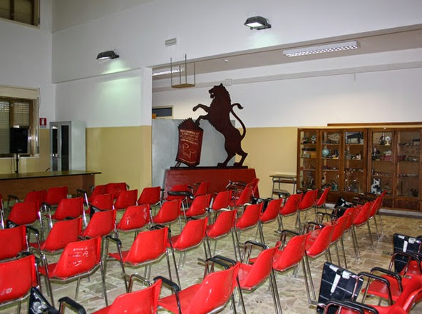 Genitori non mandano i figli a scuola perché gli insegnanti sono di Sambuca "zona rossa", il preside: "Paura immotivata"