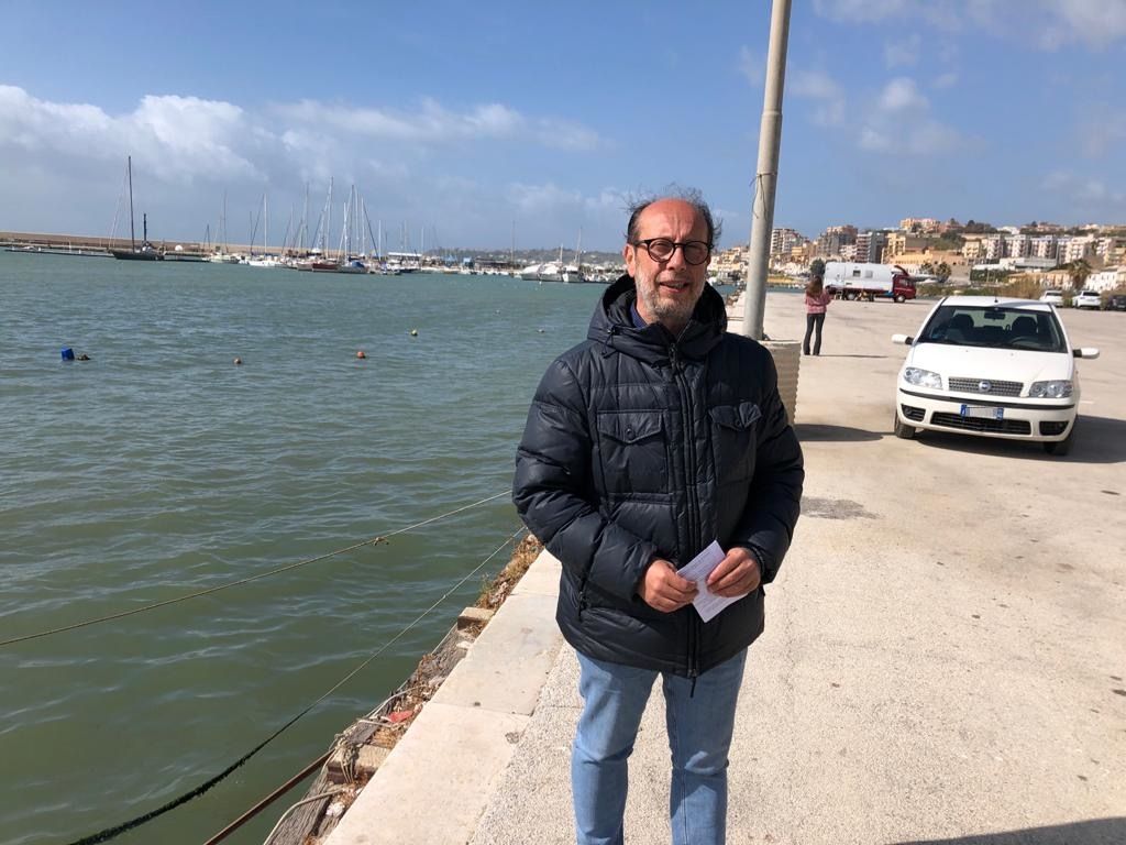 La nuova banchina al porto di Sciacca e lavori di scavo non avviati, Lo Cicero si reca all'assessorato regionale all'Ambiente