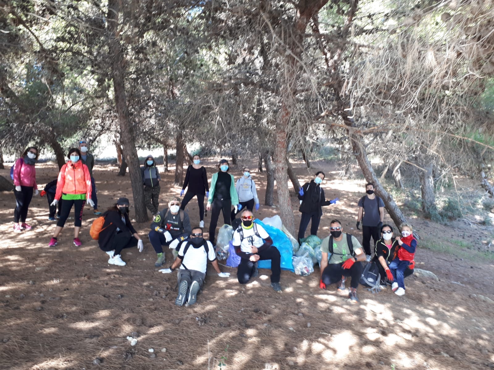 Bimbi e adulti  per l'ecopasseggiata di Excelencia, palestre chiuse ma il mondo del fitness non si ferma e tutela l'ambiente