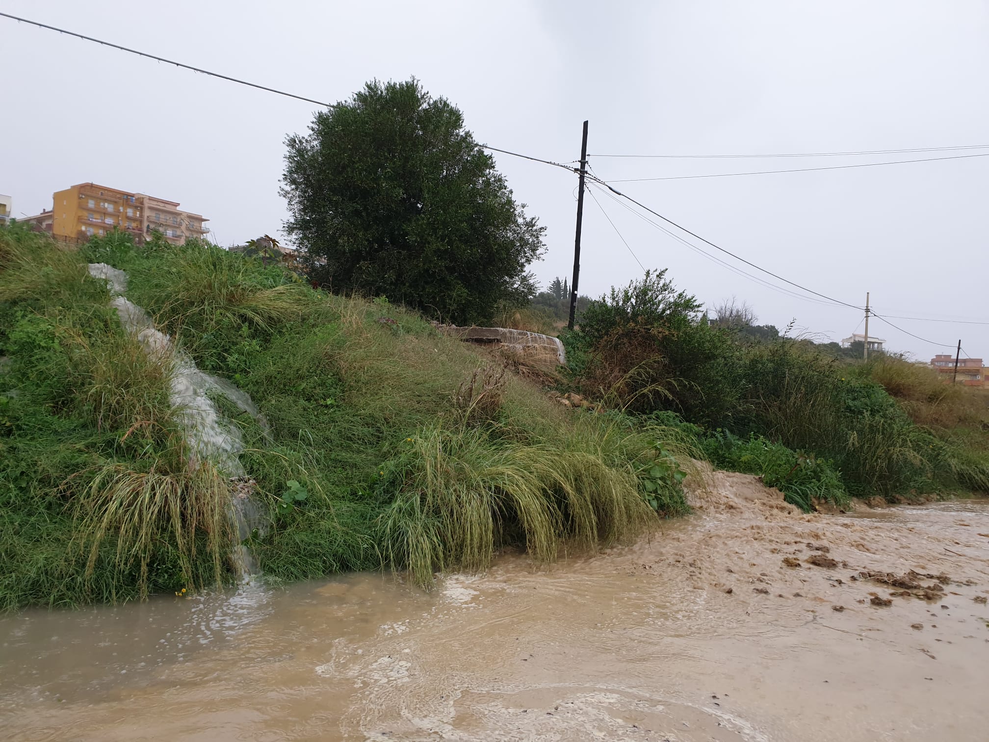 Pioggia a Sciacca e problemi costanti di fango e altro in via Lido