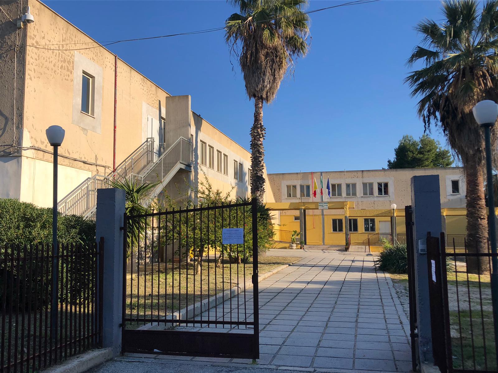 Coronavirus, screening scolastico di massa all'istituto Santi Bivona di Menfi