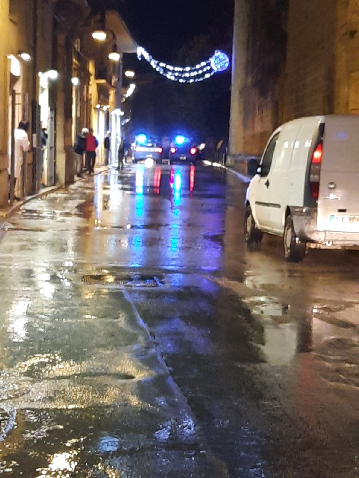 In carcere il giovane accusato di avere danneggiato due auto nel centro di Sciacca