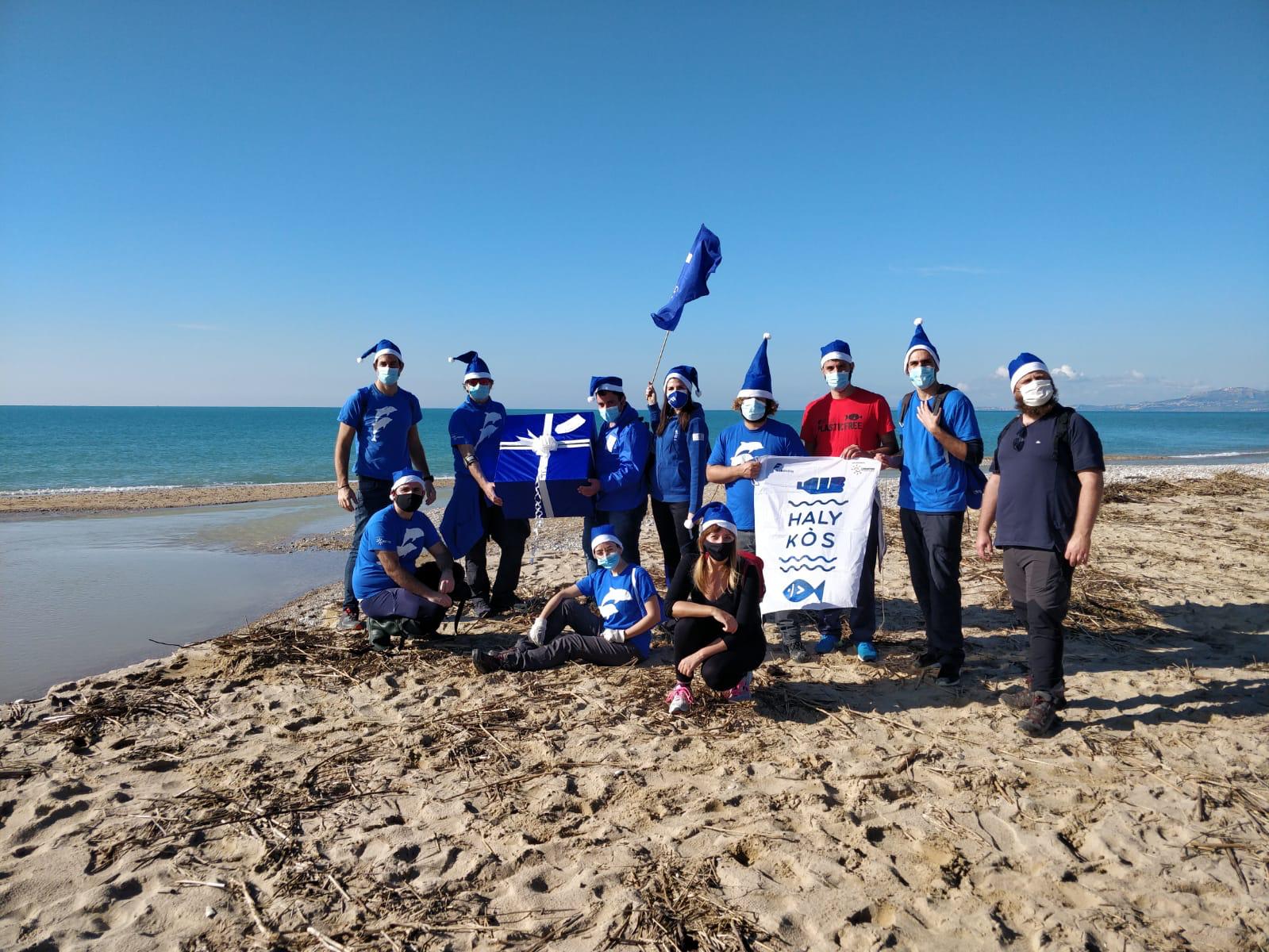Marevivo Sicilia festeggia il Natale regalando al mare e all’ambiente una raccolta di rifiuti
