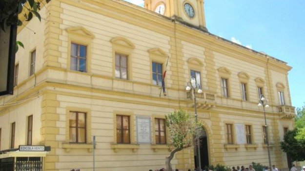 Ribera: ritardi sui buoni spesa alle famiglie indigenti, interrogazione all’amministrazione comunale