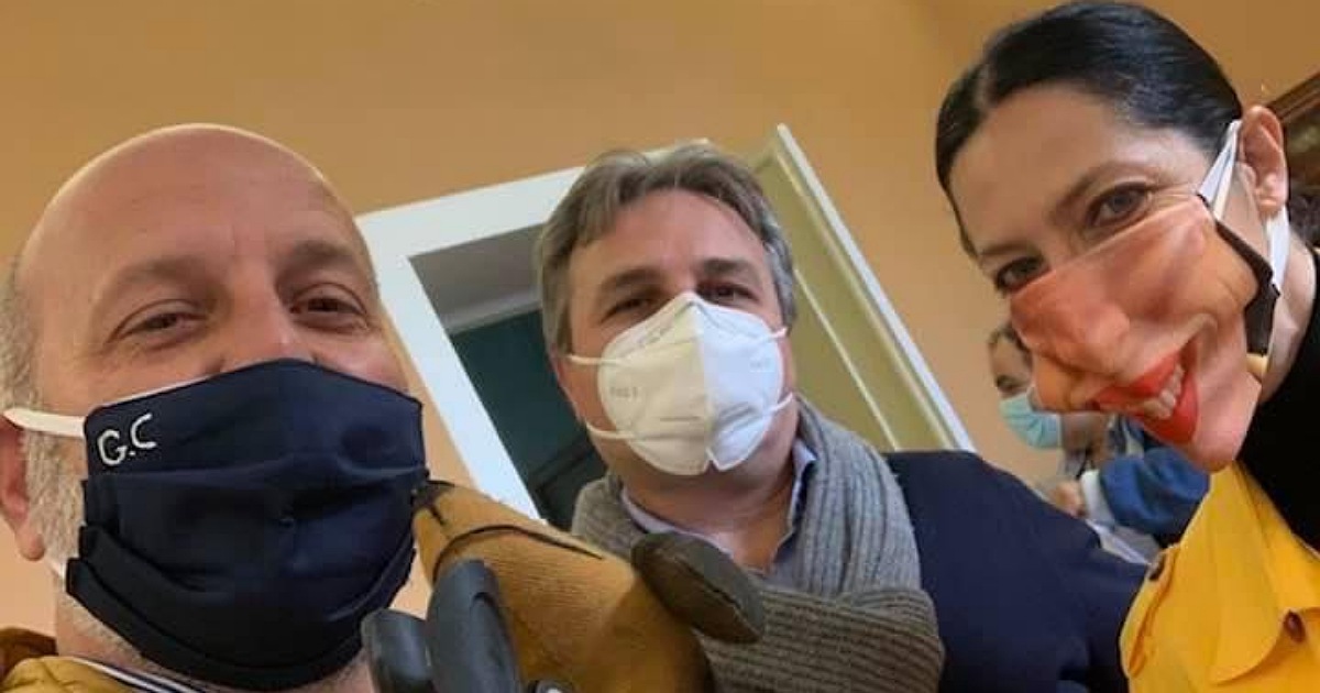 Striscia La Notizia oggi a Sambuca per la casa di Lorraine Bracco
