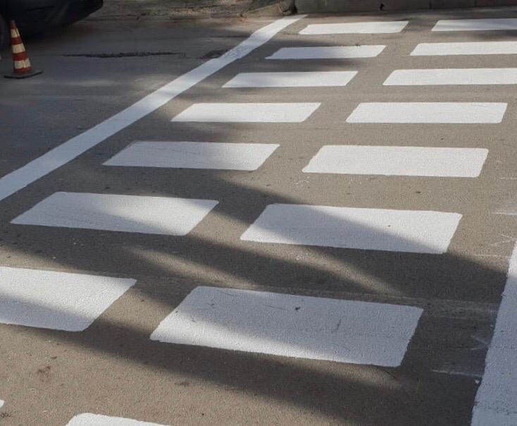 Anche le strisce pedonali si adeguano al distanziamento Covid, le prime ad Agrigento