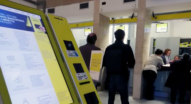 Assembramenti fuori gli uffici postali, la Cisl richiede l’intervento delle Prefetture per risolvere il problema