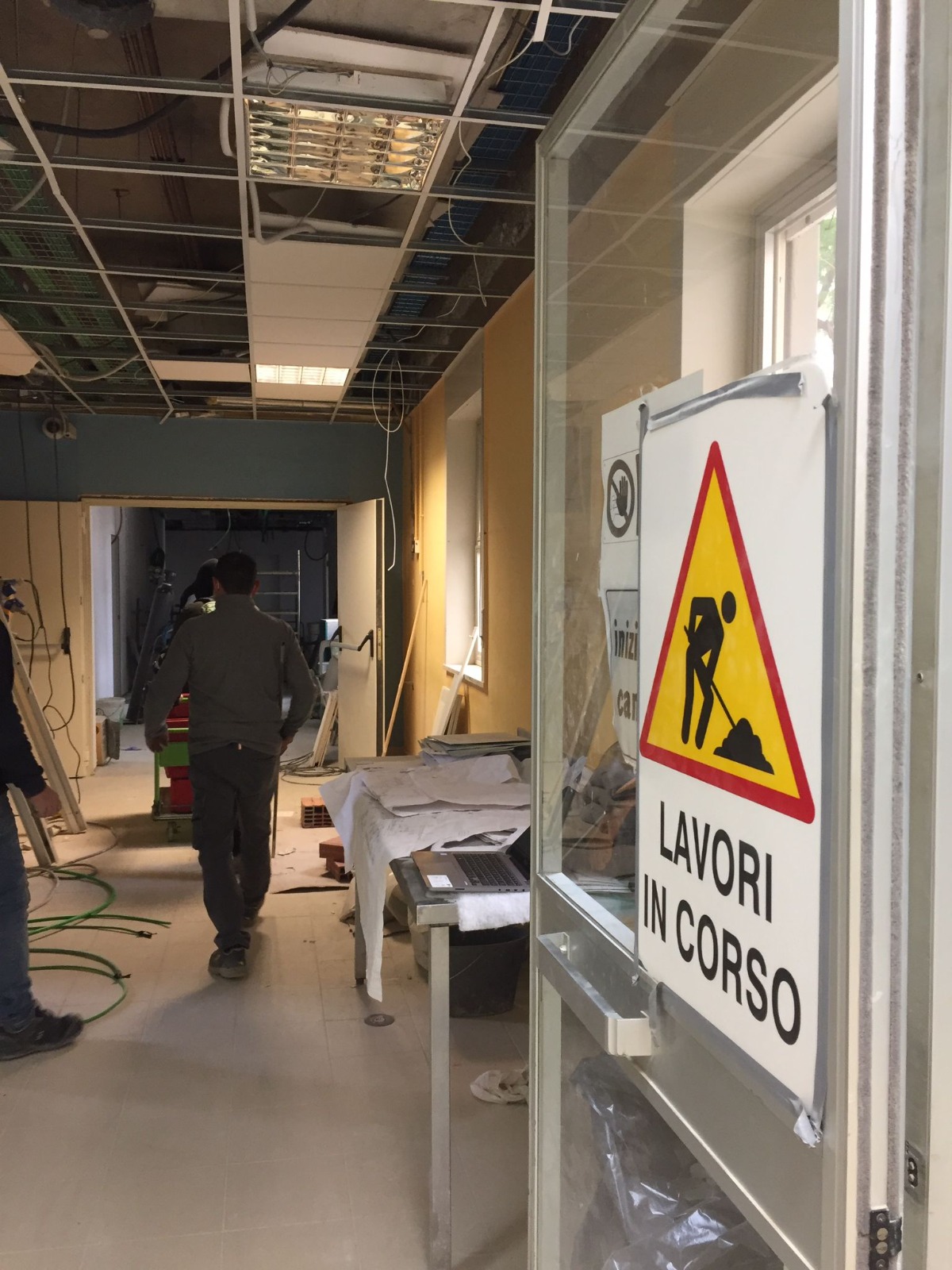 Sopralluogo di Pullara al nascente Hospital Covid di Ribera, il parlamentare boccia il commissario Asp: "Solo annunci"