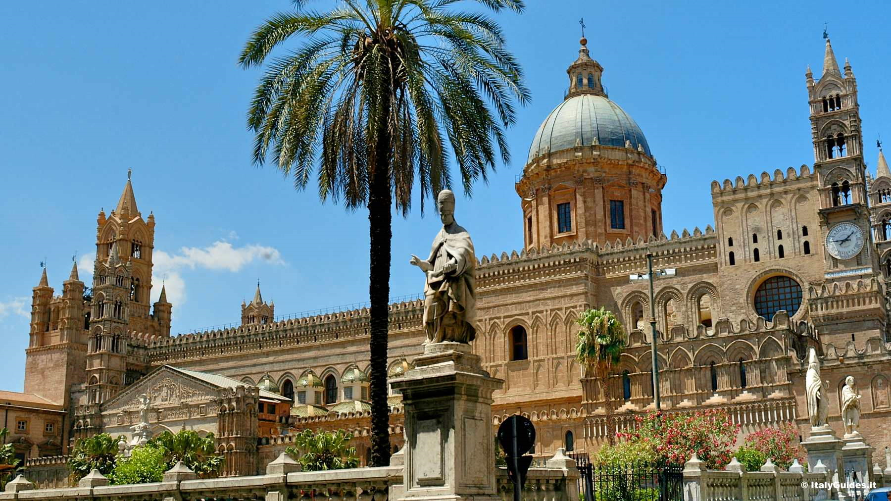 Prenotano viaggio a Palermo tra maggio e giugno, gruppo di turisti americani vaccinati pronti a sbarcare in Sicilia