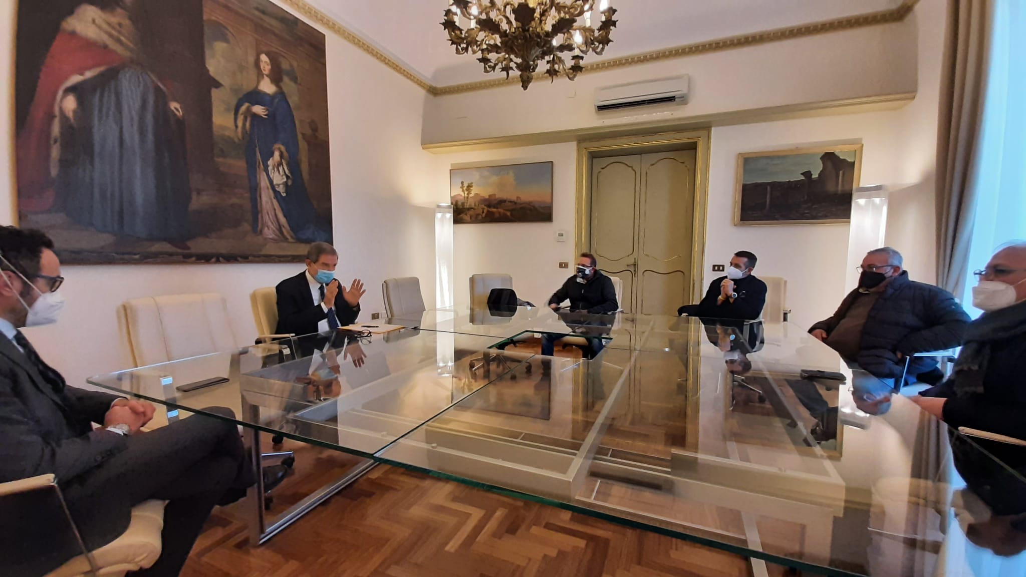 Ristorazione, Musumeci incontra operatori ragusani: «Esporremo richieste della categoria al governo Draghi»