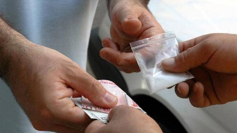 Operazione “Fire”, in tredici percepivano il reddito di cittadinanza spacciando droga: revocati i benefici economici