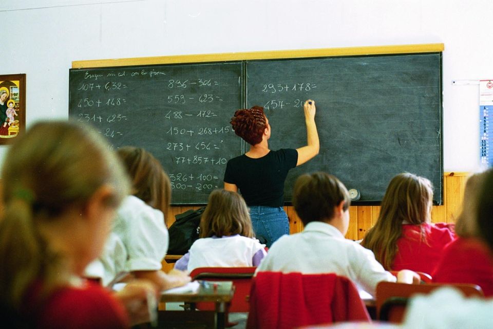 Stop ai vaccini per i docenti under 55 in Sicilia: si attendono gli elenchi dal ministero.