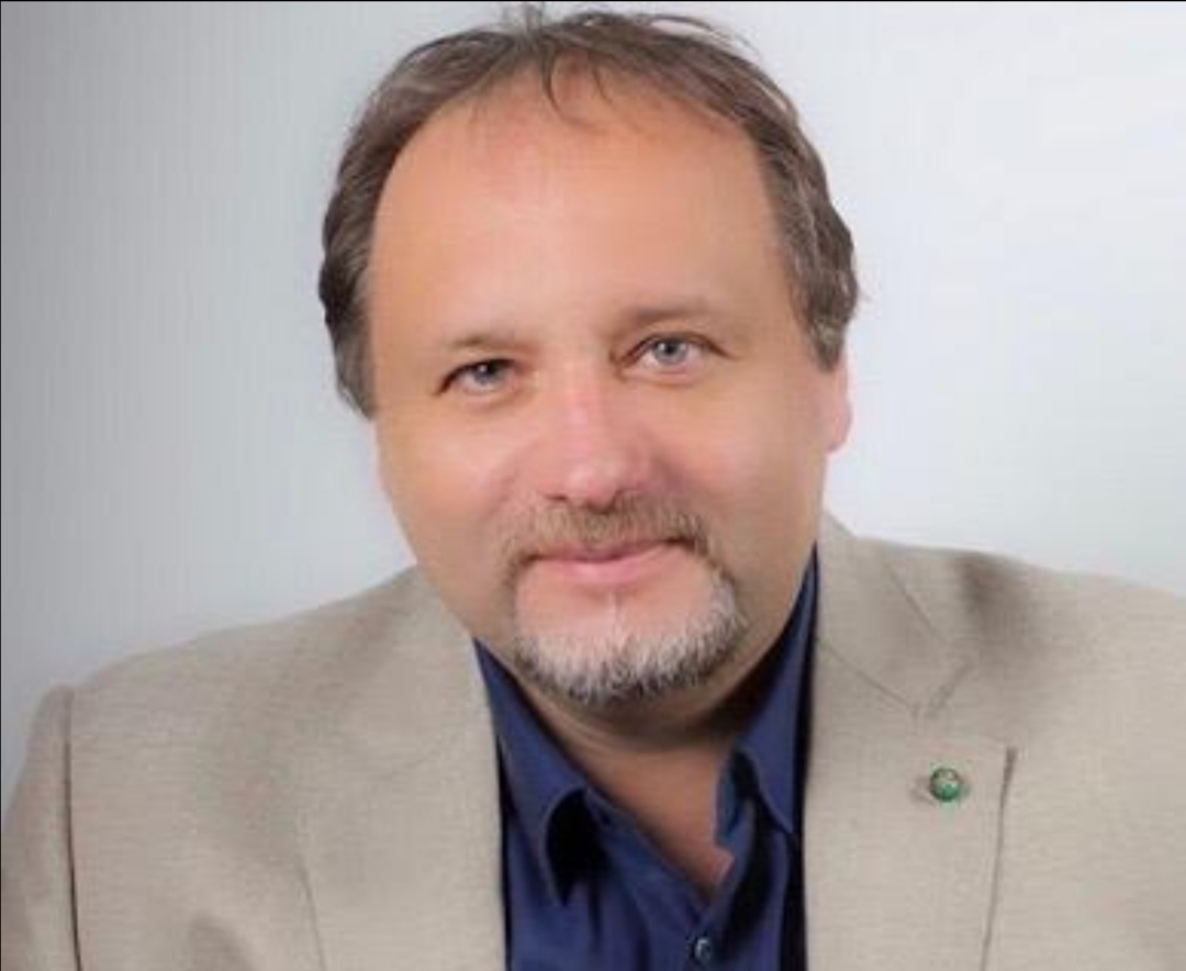 “Figli delle App” di Francesco Pira dall'8 marzo in libreria