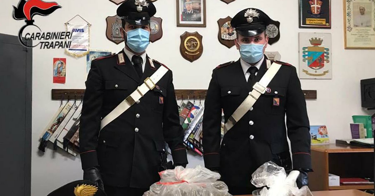 Percepiva il reddito di cittadinanza e in casa aveva mezzo chilo di droga, arrestato un marsalese