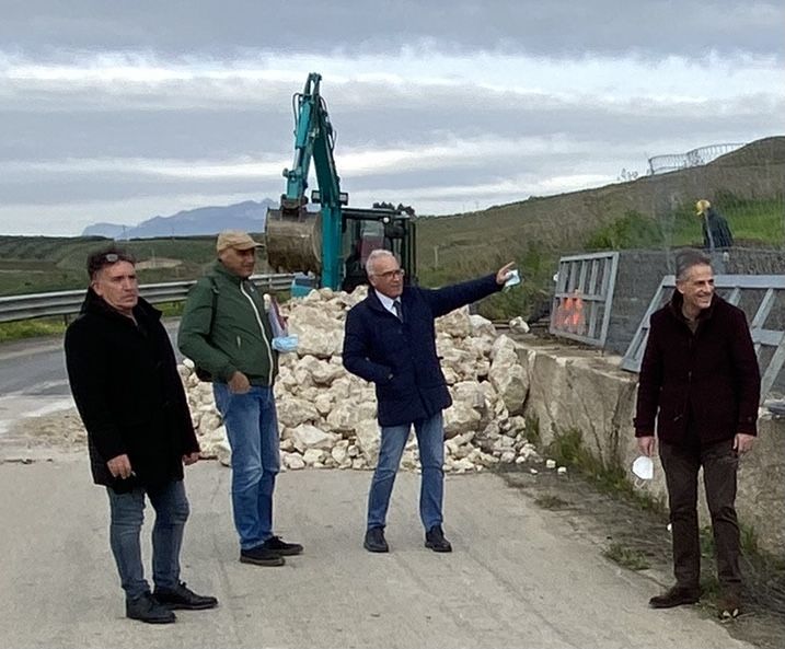 Avviati i lavori di manutenzione della strada provinciale Ribera-Cianciana che impegnano 1,2 milioni di euro