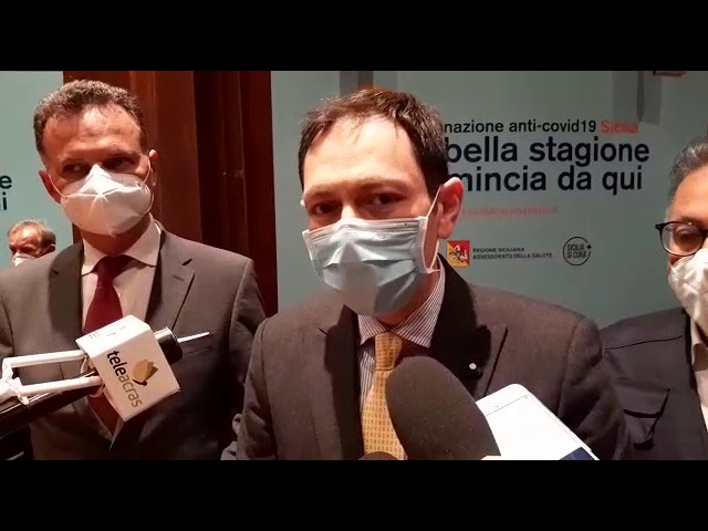 Preoccupazione per i vaccini Astrazeneca, Razza:"Nessuna paura, io lo farei subito"