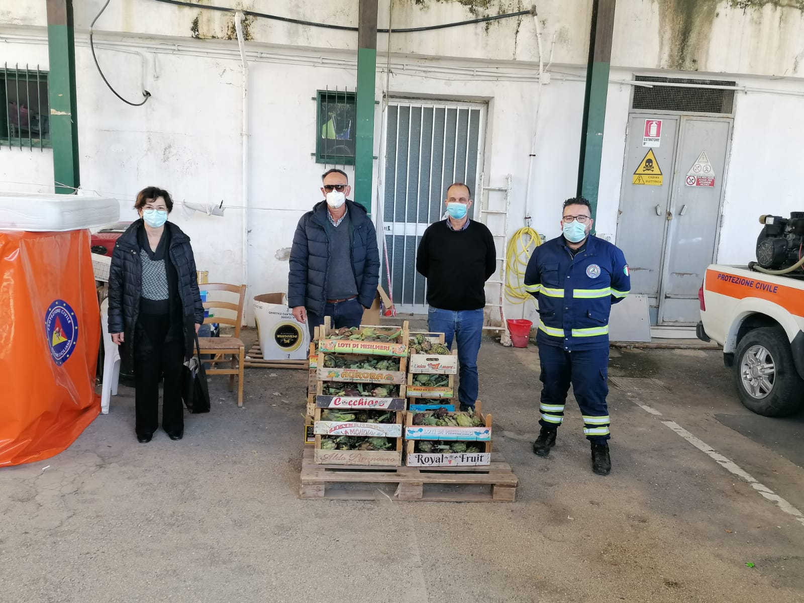 Donazione di carciofi al Comune di Sciacca che saranno distribuiti alle parrocchie