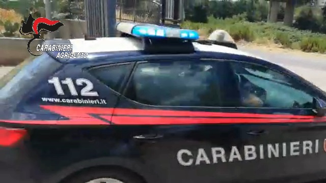 Minaccia di morte la moglie, arrestato dai carabinieri