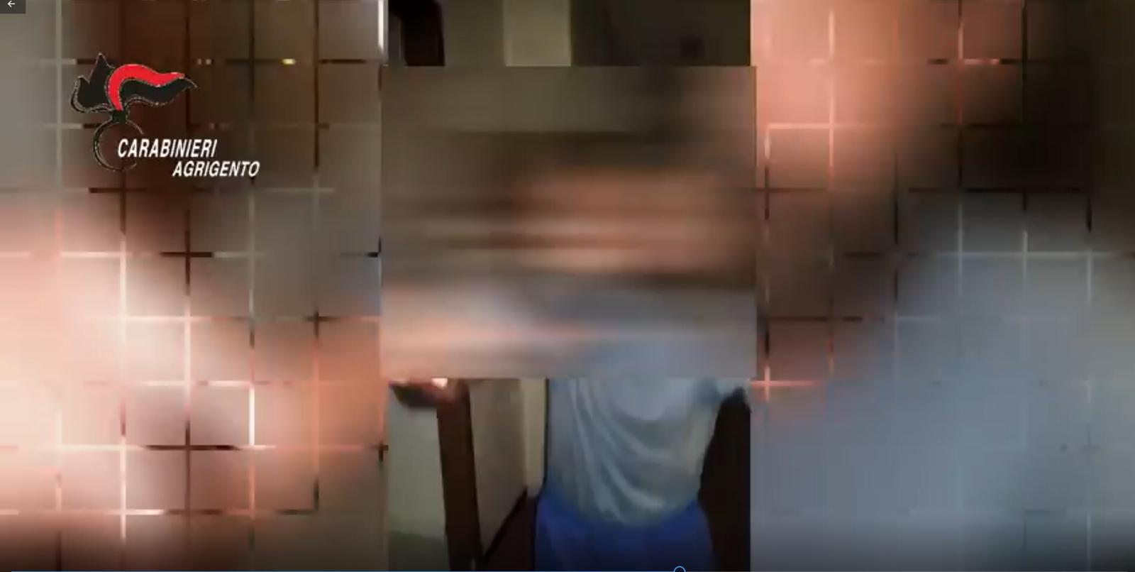 Fermati i due minori che facevano parte della "baby gang" di Licata che torturava i disabili, fra le loro vittime anche un ex assessore