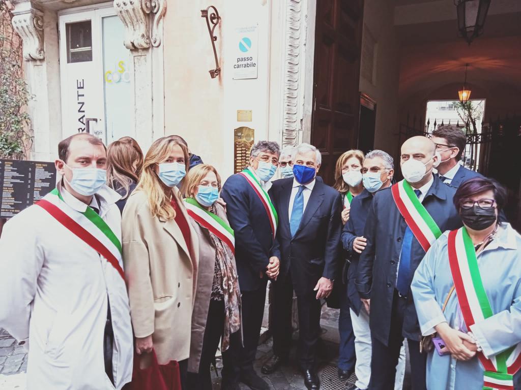 Ecco il documento dei sindaci agrigentini consegnato al Governo: "Senza strade, porti e aeroporti"