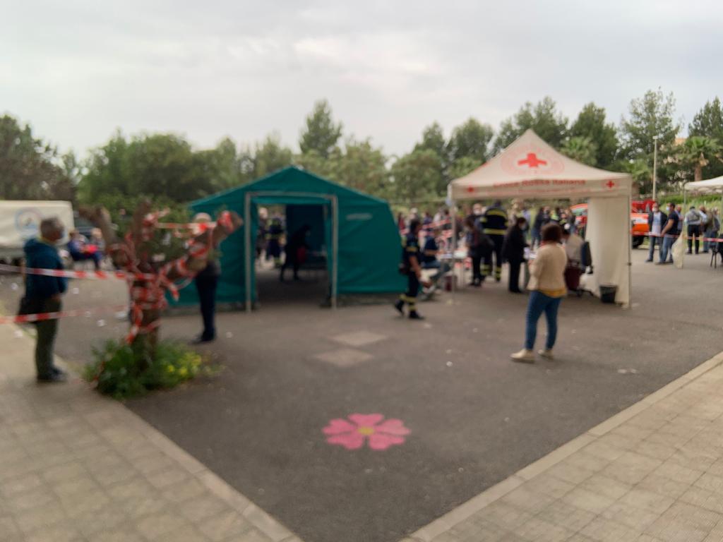Centro Vaccini, tenda della protezione civile comunale a Sciacca
