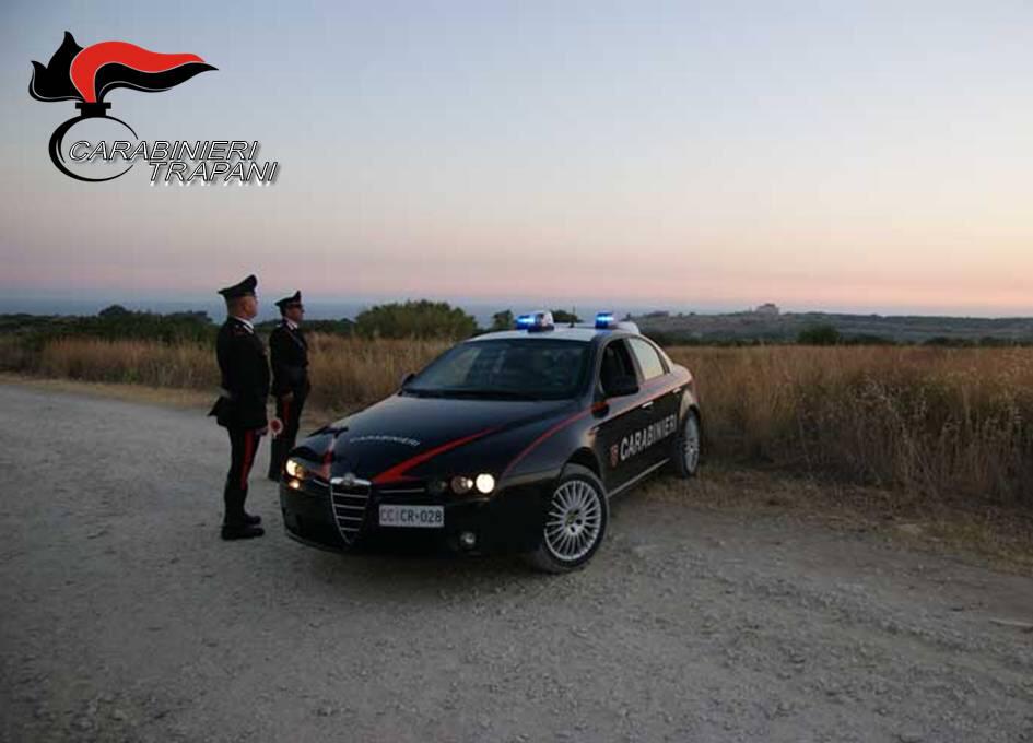 Minacce con coniglio morto davanti la porta di casa, denunciato dai carabinieri