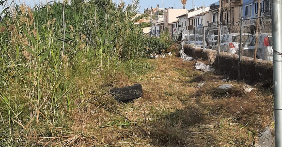 Via Gaie di Garaffe, cantiere nel degrado e strada senza asfalto: interrogazioni e nuove diffide