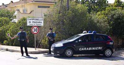 Campobello di Mazara, spara sei colpi contro il nipote: arrestato 77enne