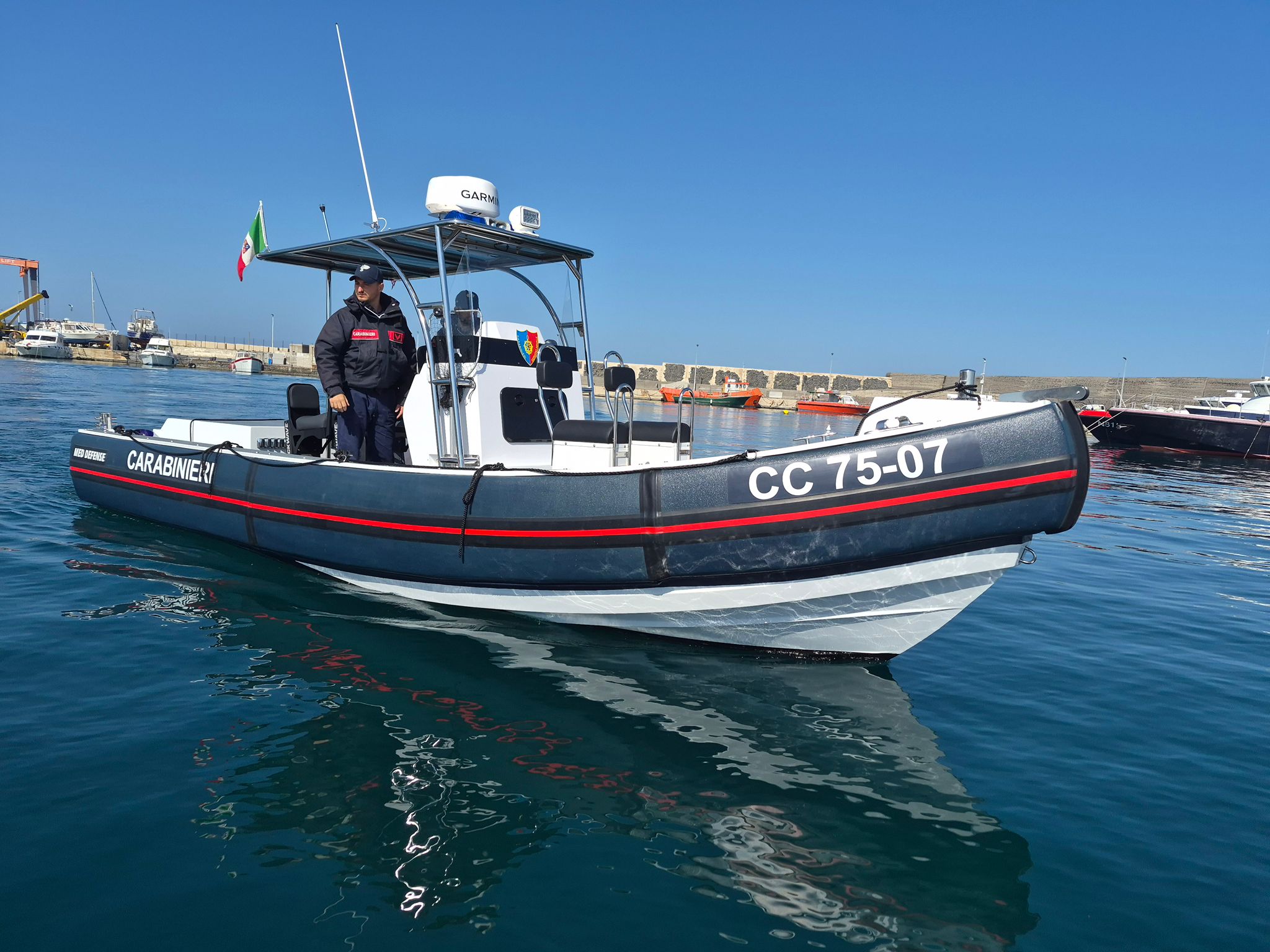 Nuovo mezzo navale per i Carabinieri di Pantelleria: rafforzati i controlli lungo le coste