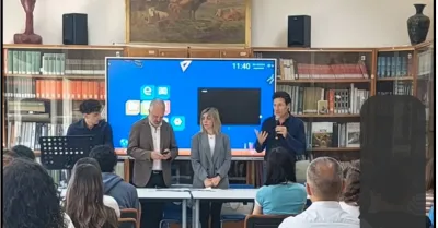 Il direttore del Giornale di Sicilia al Fazello: "Tutto si evolve, ma non cambia la necessità di informarsi" (Video)