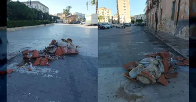 Ennesimo raid vandalico in piazza Rossi, in frantumi i vasi in terracotta