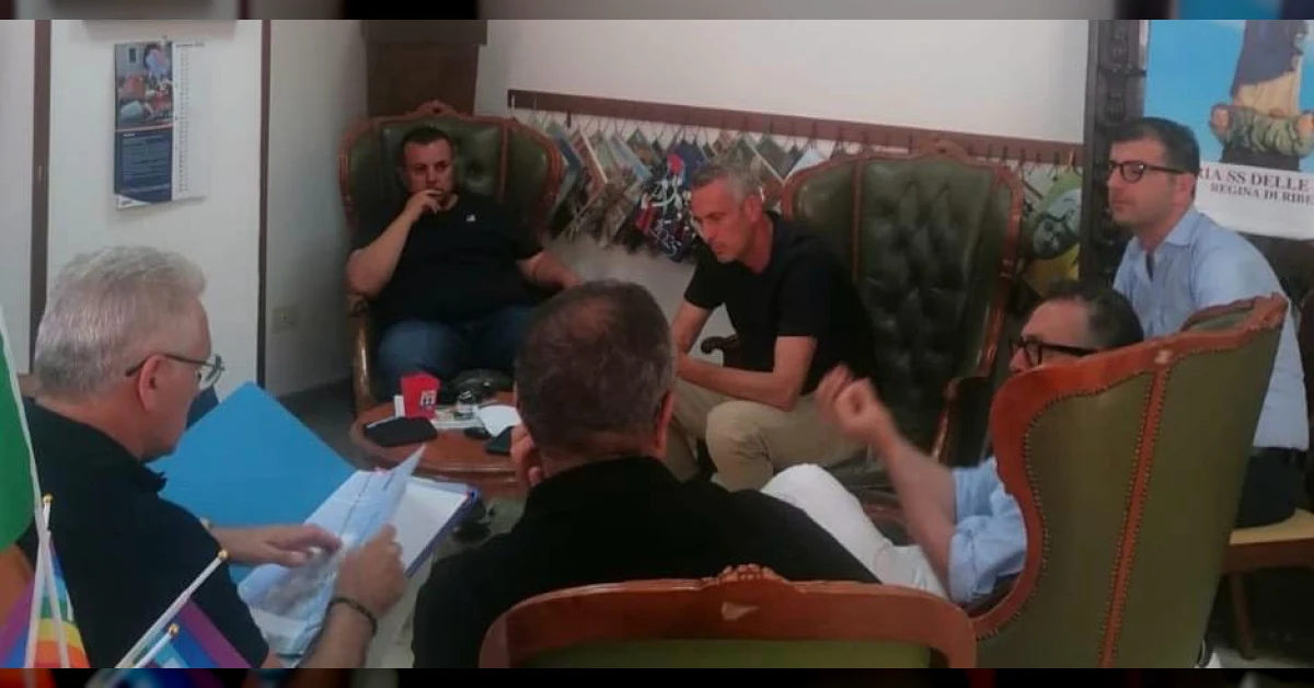 Ex mercato ortofrutticolo di Ribera in contrada Donna Vanna con capannoni in vendita
