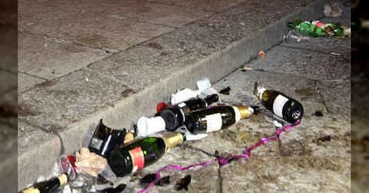 Ordinanza del sindaco di Sciacca Fabio Termine che vieta la vendita di alcolici e bevande in vetro e lattine dopo le 21 nel centro storico