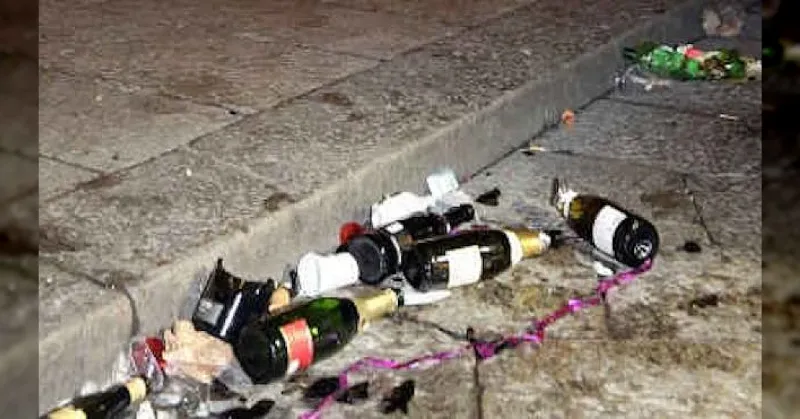 Sciacca, stretta sulla vendita di alcolici e bevande da asporto: stop a bottiglie di vetro e lattine dopo le 21