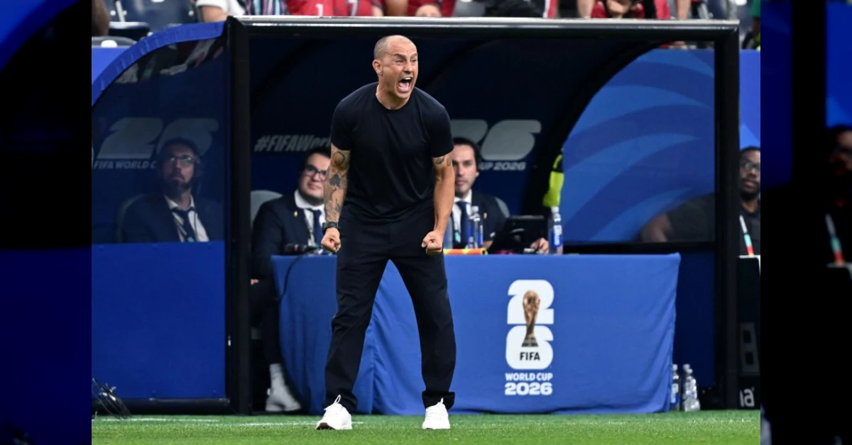 Fabio Cannavaro allenatore dell'Uzbekistan in panchina durante il Mondiale 2026