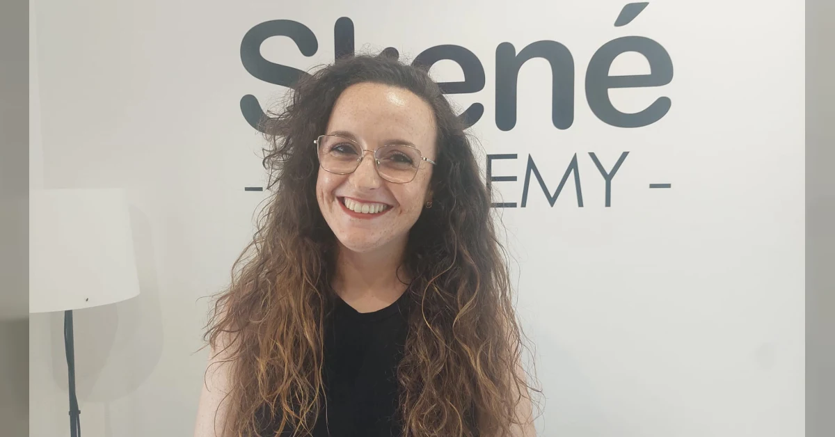 Saggi e spettacoli di fine anno accademico della Skené Academy, con pianoforte, teatro, danza e arte.